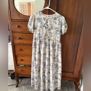 Nursing friendly dress